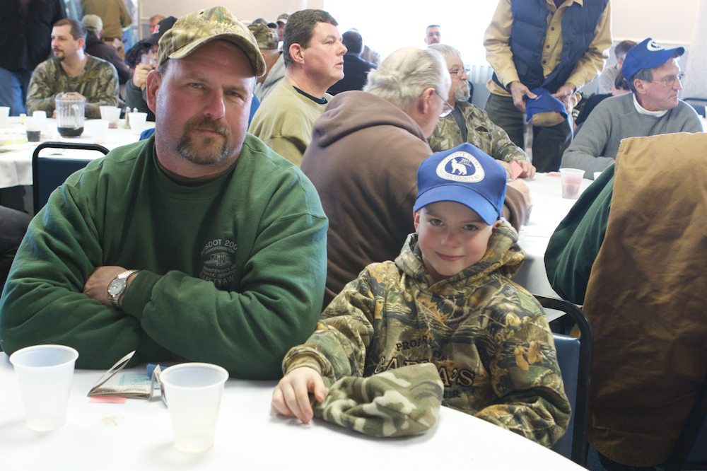 httpswww.outdoorlife.comsitesoutdoorlife.comfilesimport2014importImage2011photo30010Coyote_Hunt_25.jpg