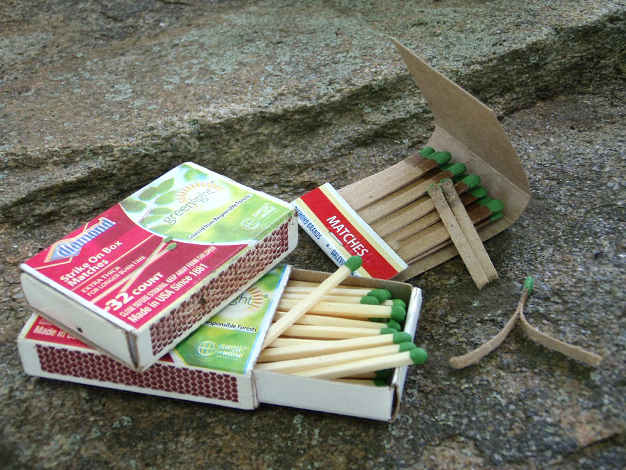 box-matches-fire-starting