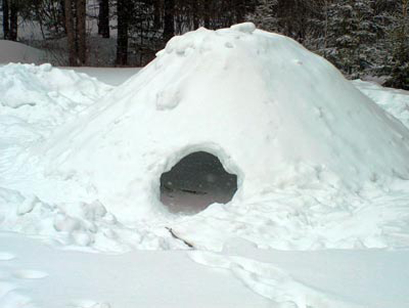 quinzhee snow shelter