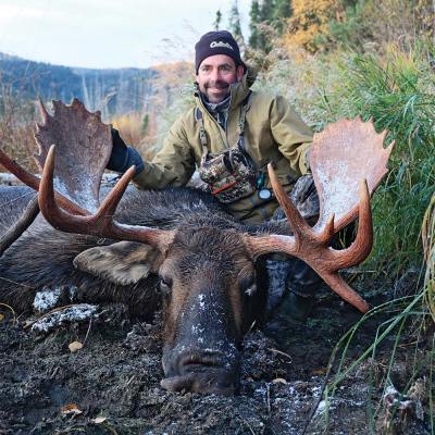 Misery and Moose Country: Hunting for Big Bulls in British Columbia