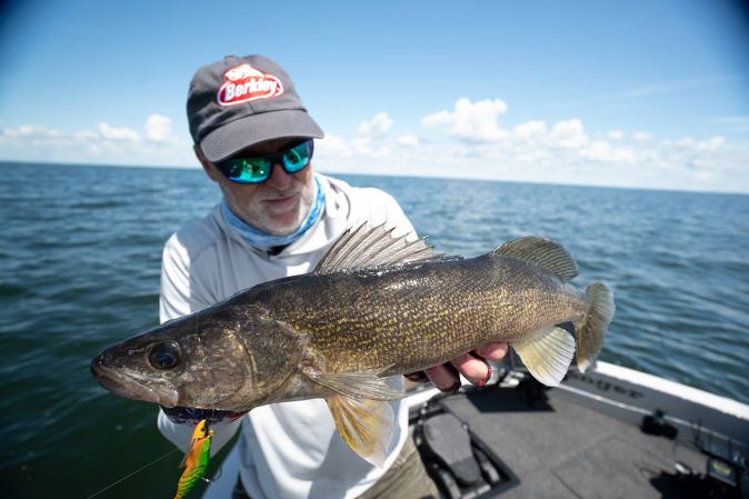 Slow Death Catch walleyes while fishing night crawlers at a crawl