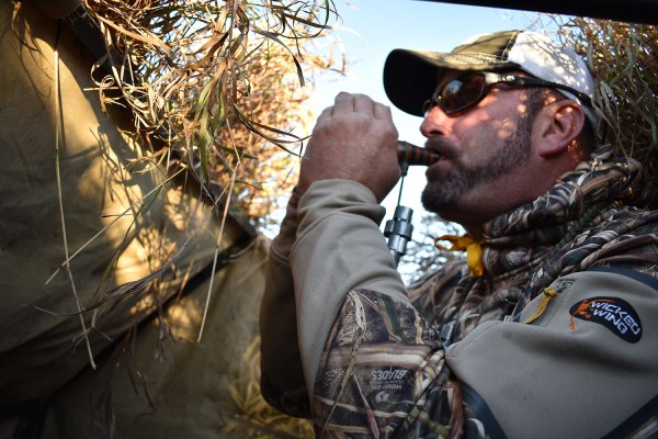 Hunting Early-Season Resident Geese in North Dakota is the Hottest ...