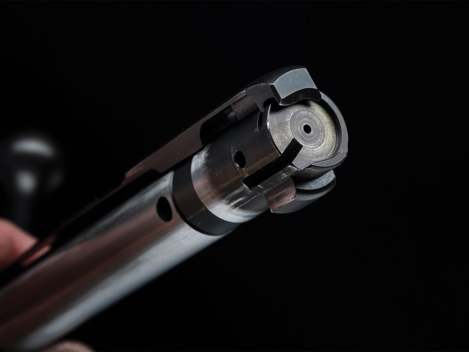 This Custom Hunting Rifle From Dakota Arms is an Old-School Beauty