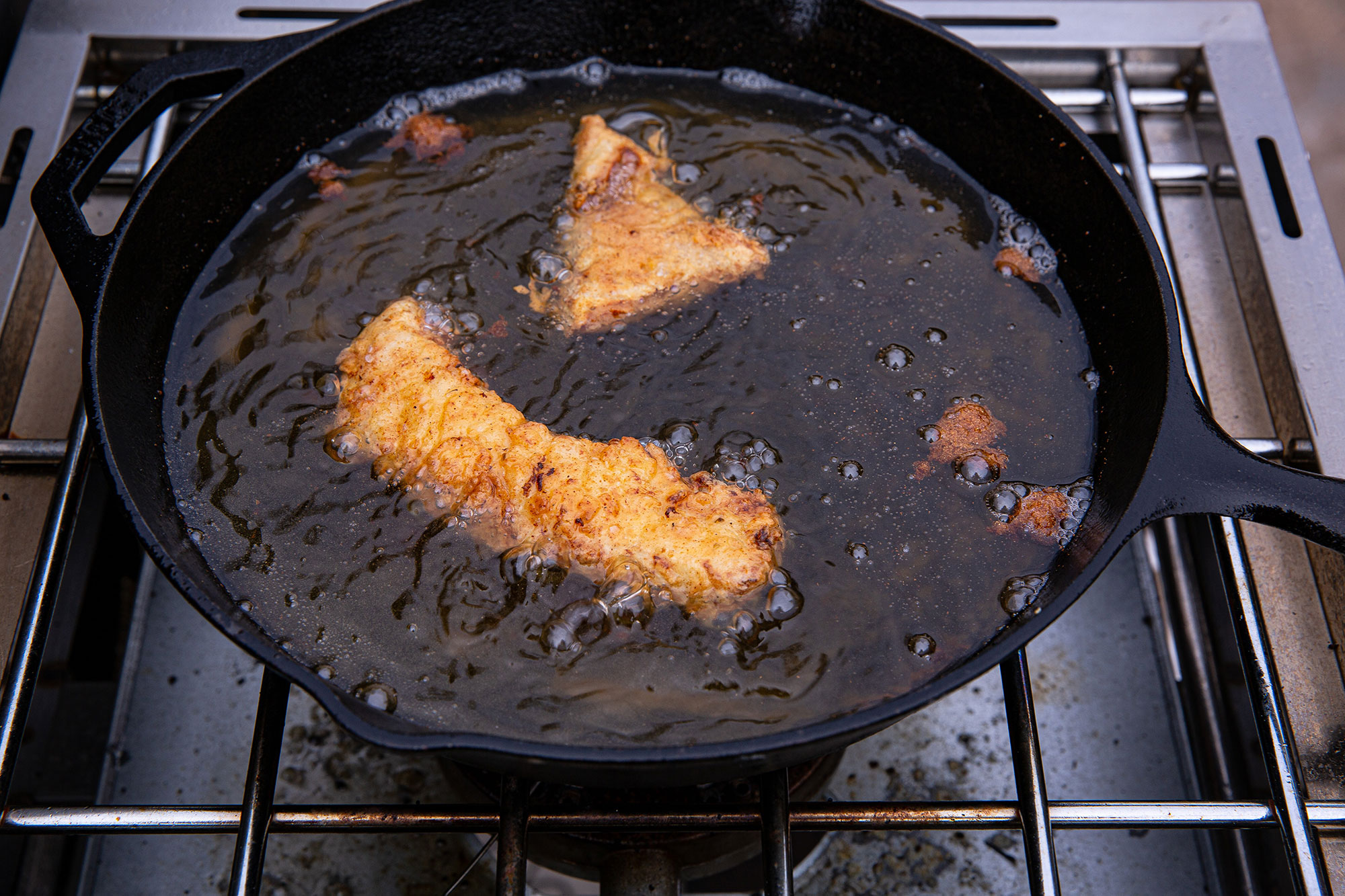 The Benefits & Tips for Cooking Fish in a Cast Iron Skillet - Pine Tree  Seafood