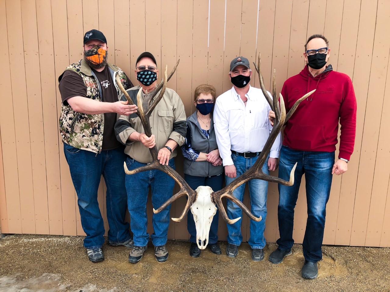 Alberta's Shawn O'Shea is the current archery elk non-typical world record holder.