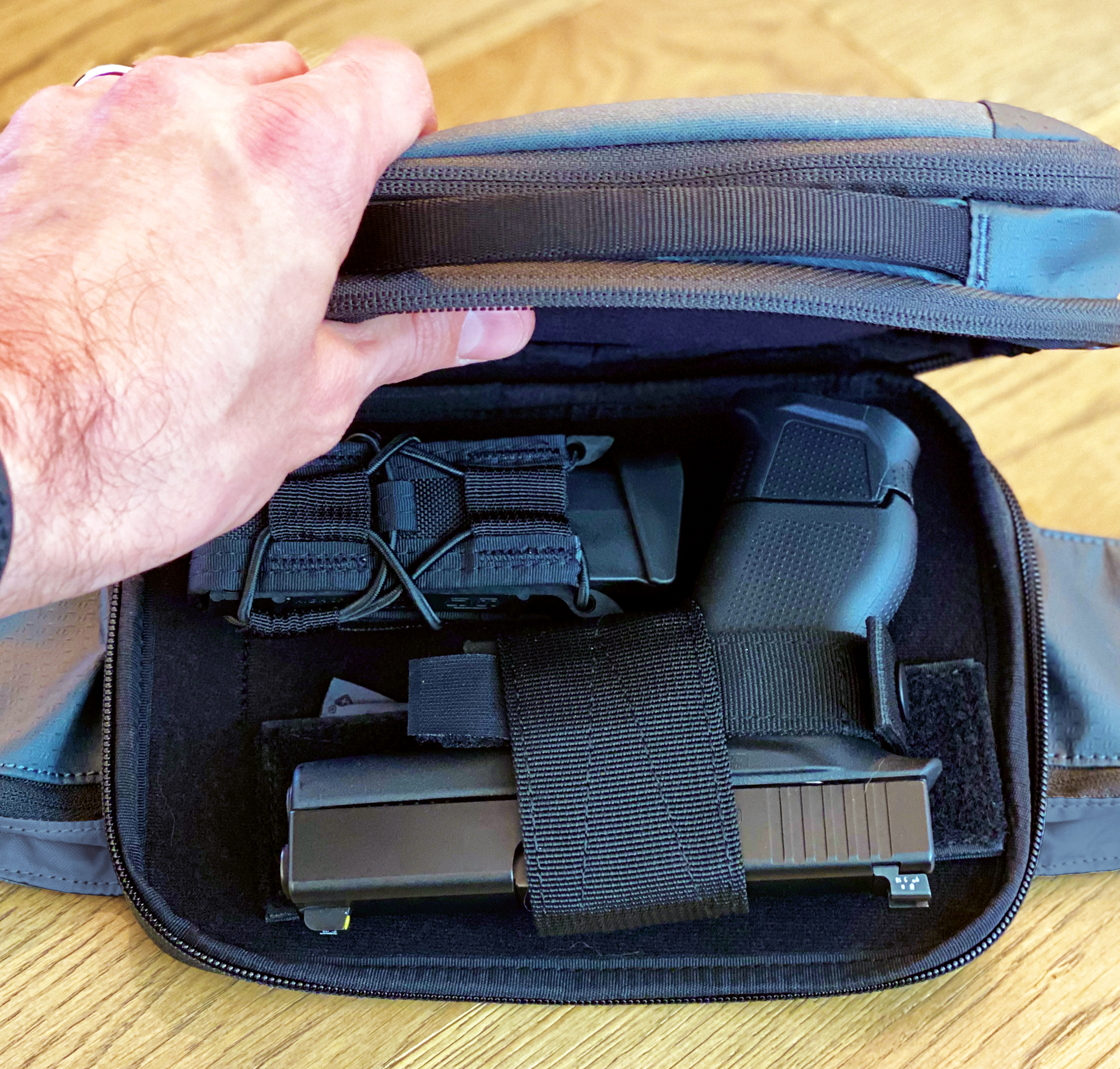 SOG surrept waist pack concealed pistol