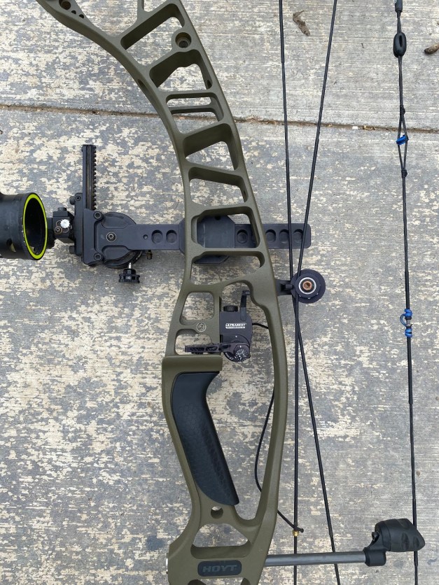 Parts of a Compound Bow: Best Hunting Accessories | Outdoor Life