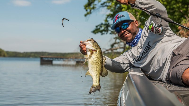 How to cast a spinning reel