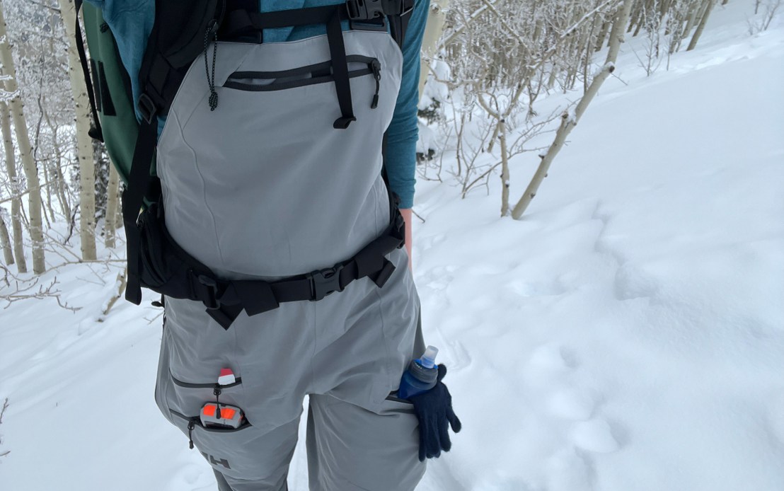 Best Avalanche Beacons of 2024, Tested and Reviewed | Outdoor Life