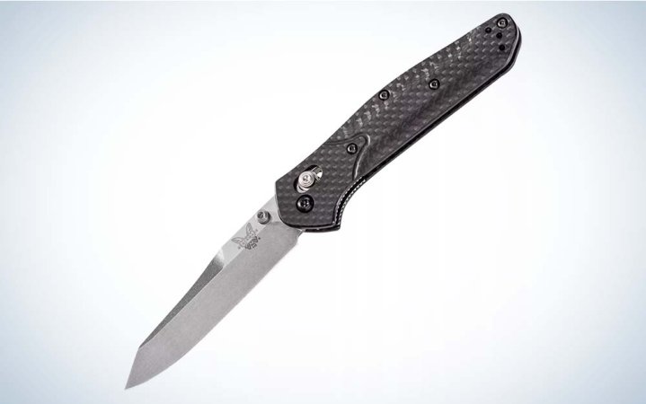  A Benchmade 940 knife.