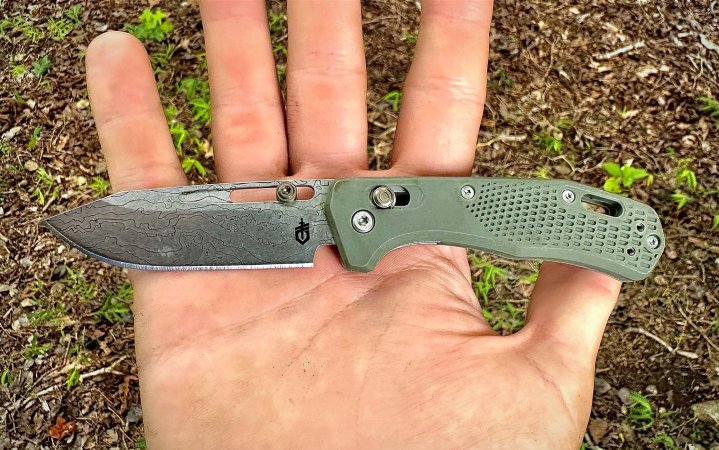  The Gerber Assert is a customizable pocket knife.