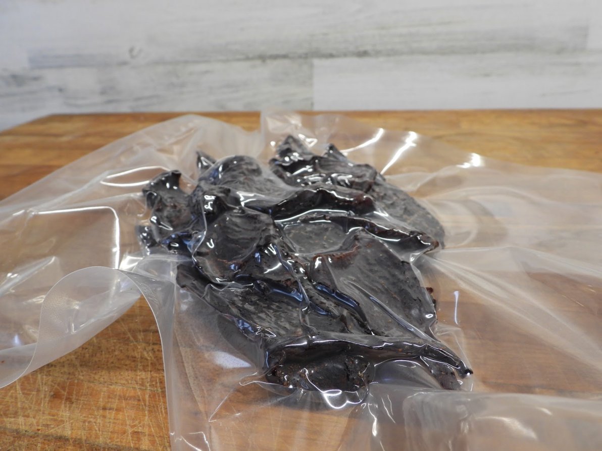 Vacuum-sealed jerky