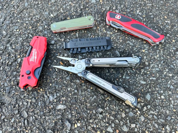 Several of the best multi tools were tested for their functionality.