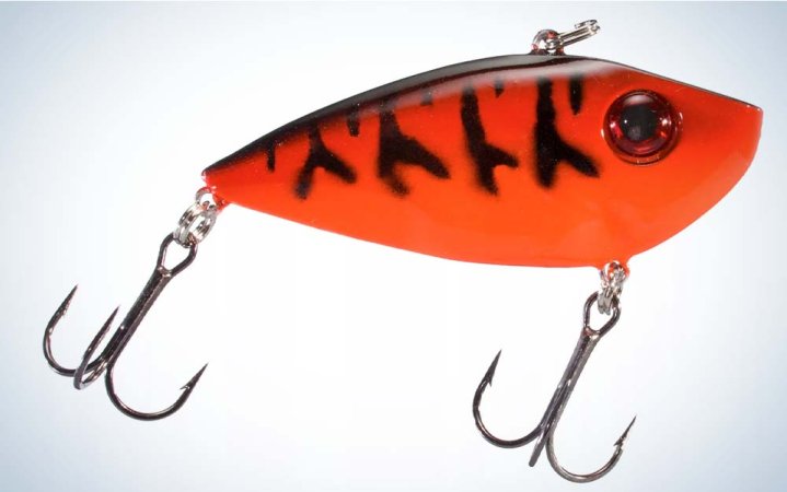  A red best lipless crankbait