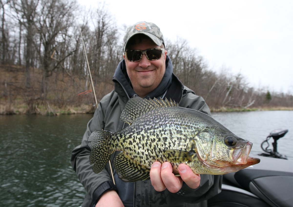 Expert tips for spider-rigging for crappie fishing