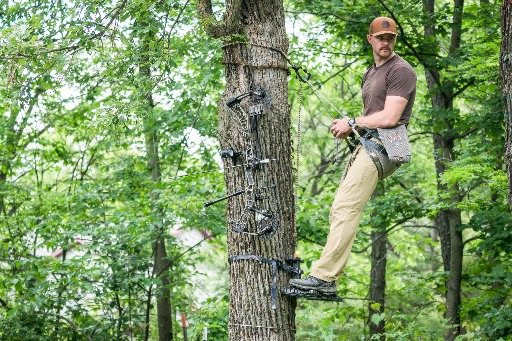 The author tests the Latitude Method 2 tree saddle. 