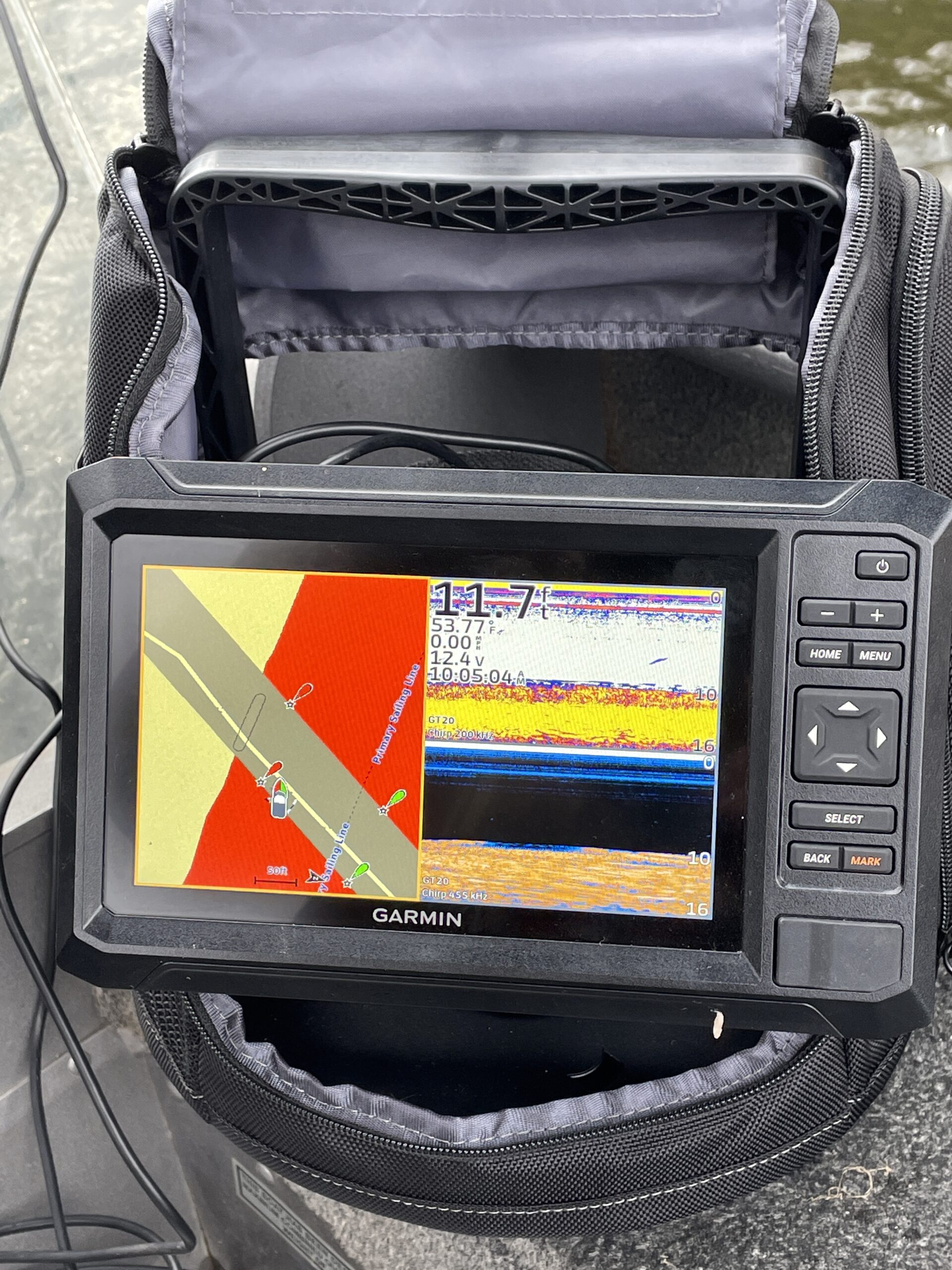 Garmin ECHOMAP UHD 73cv Ice Fishing Touch-Screen CHIRP Sonar Fishfinder Kit