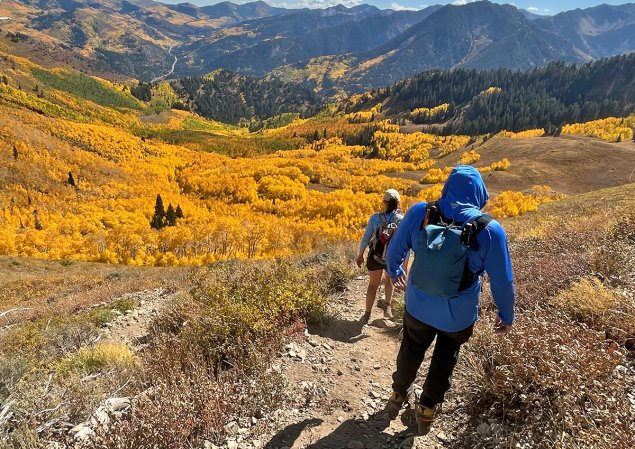 Two hikers carry the best hydration bladders.