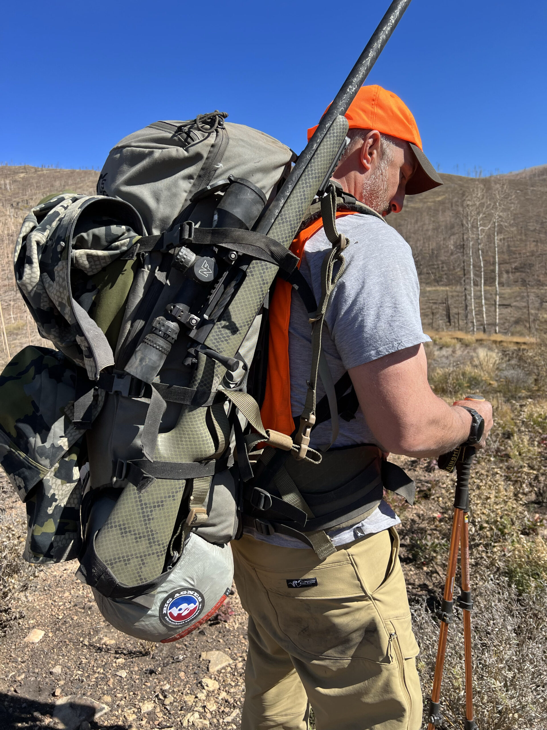 Author wears a loaded Stone Glacier Solo.