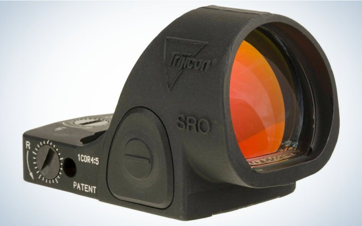  The Trijicon SRO is the best red dot sight for fast shots.