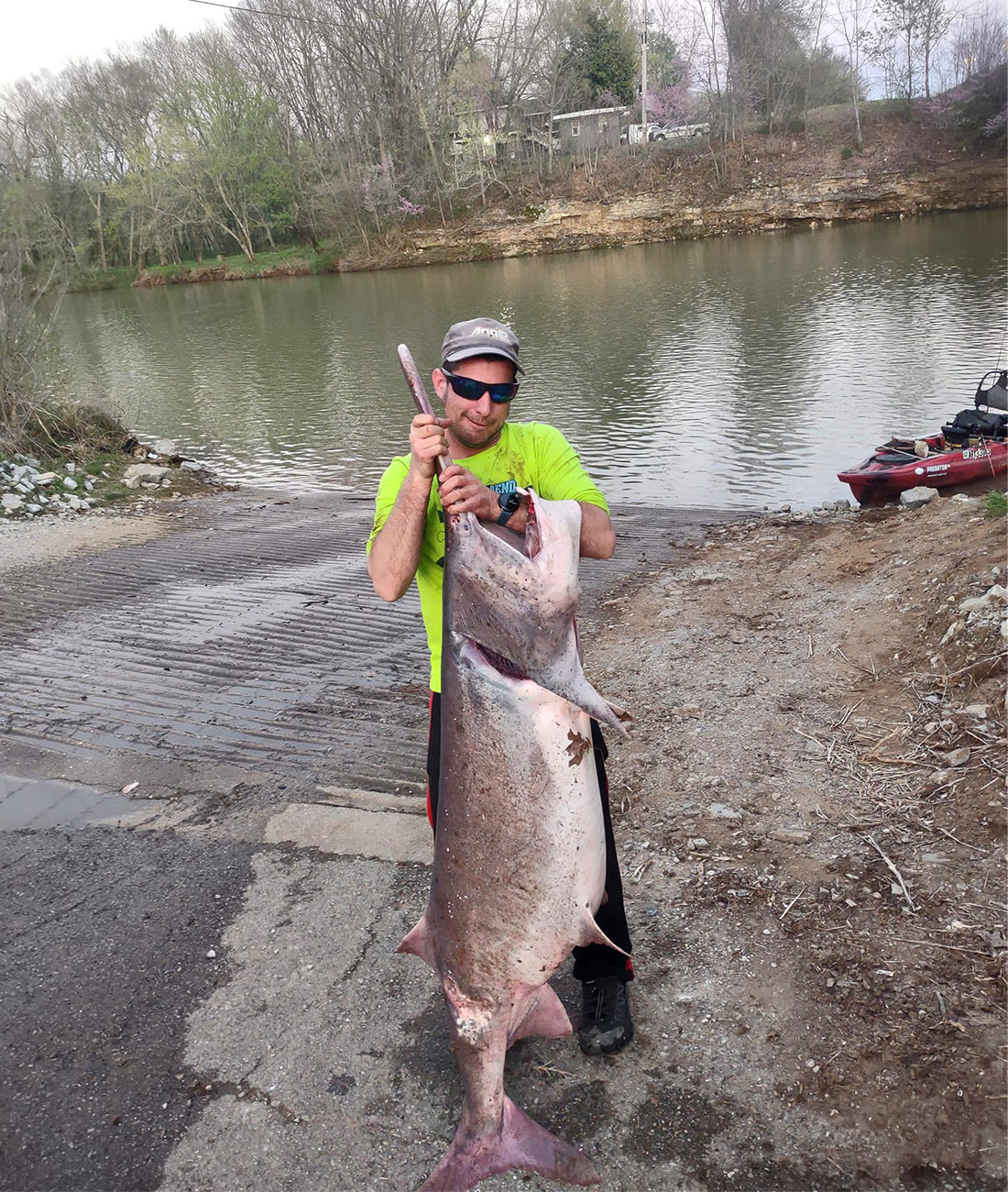 Arkansas Fisherman Lands Giant Paddlefish from a Kayak