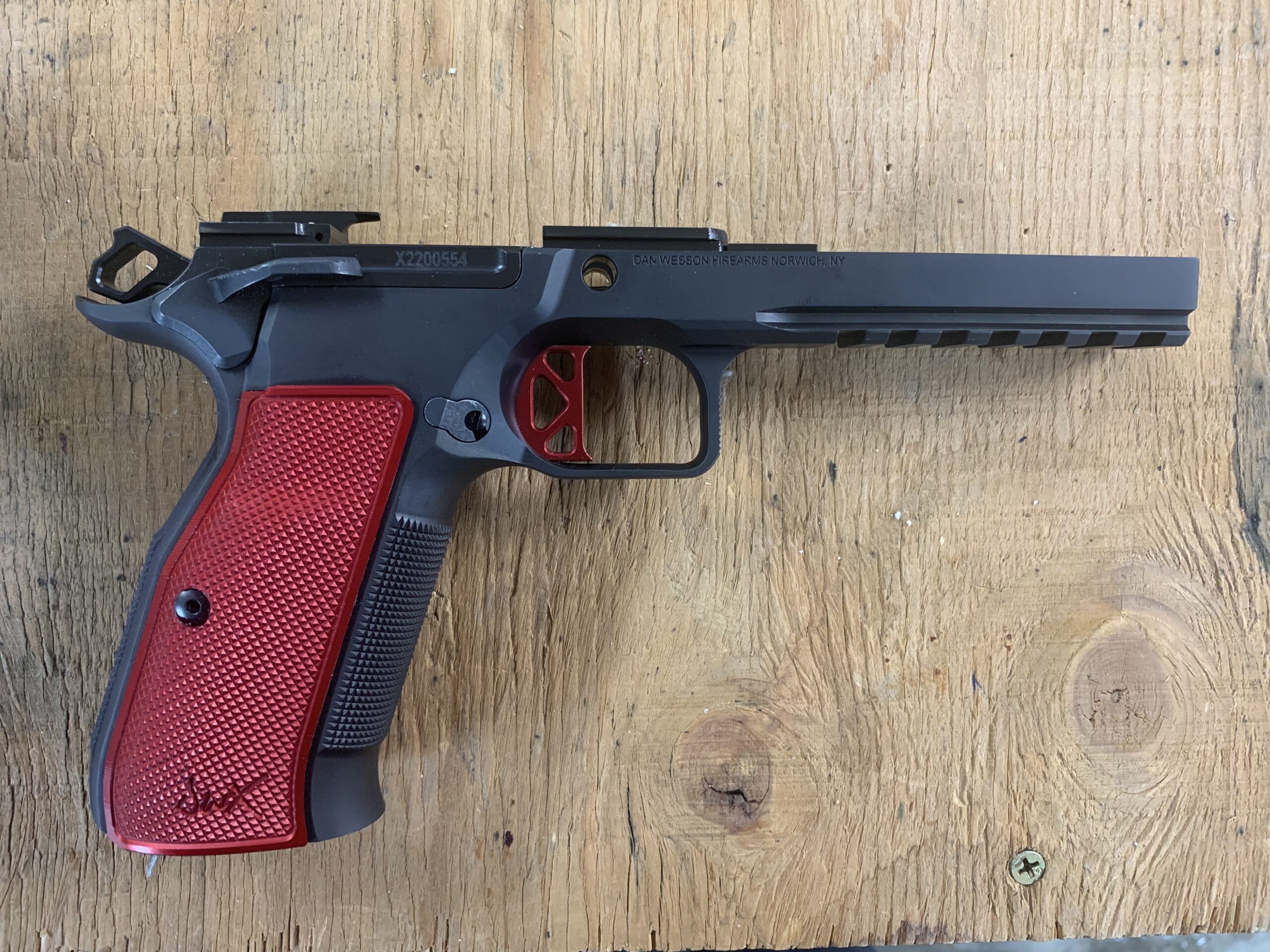 Dan Wesson DWX frame