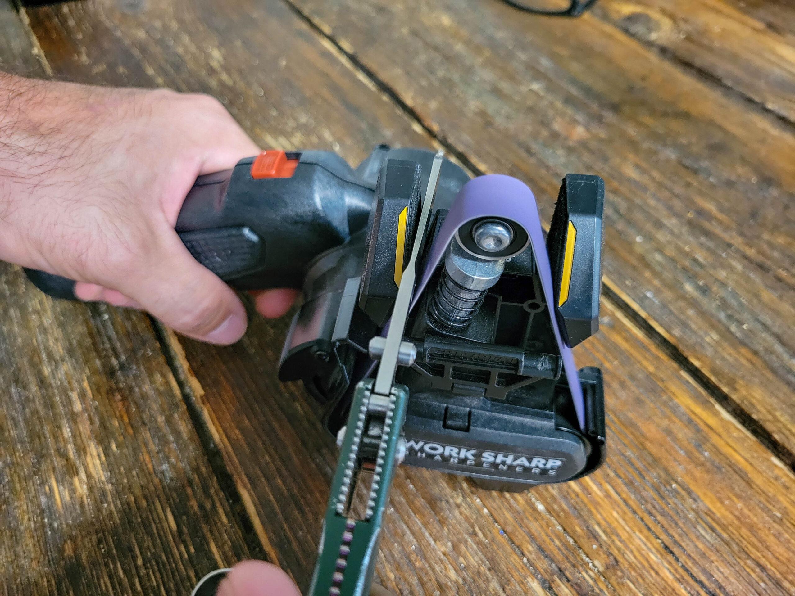 https://www.outdoorlife.com/wp-content/uploads/2023/08/18/electric-sharpeners-6-scaled.jpg