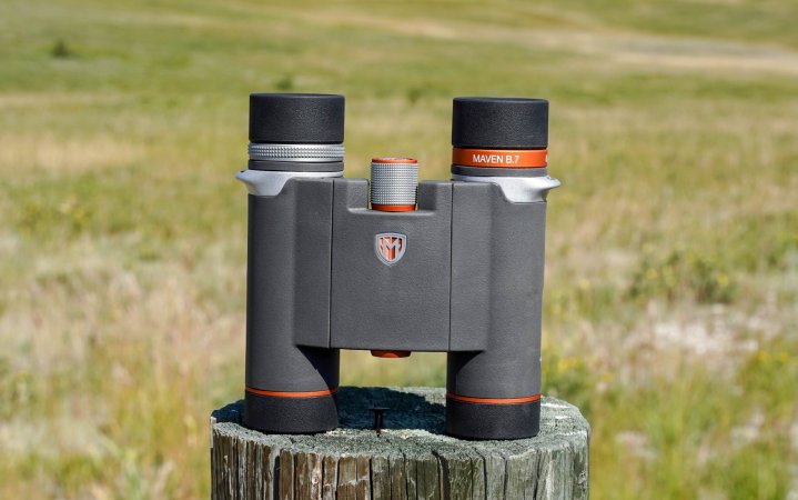  The best compact binoculars, Maven B.7 8x25