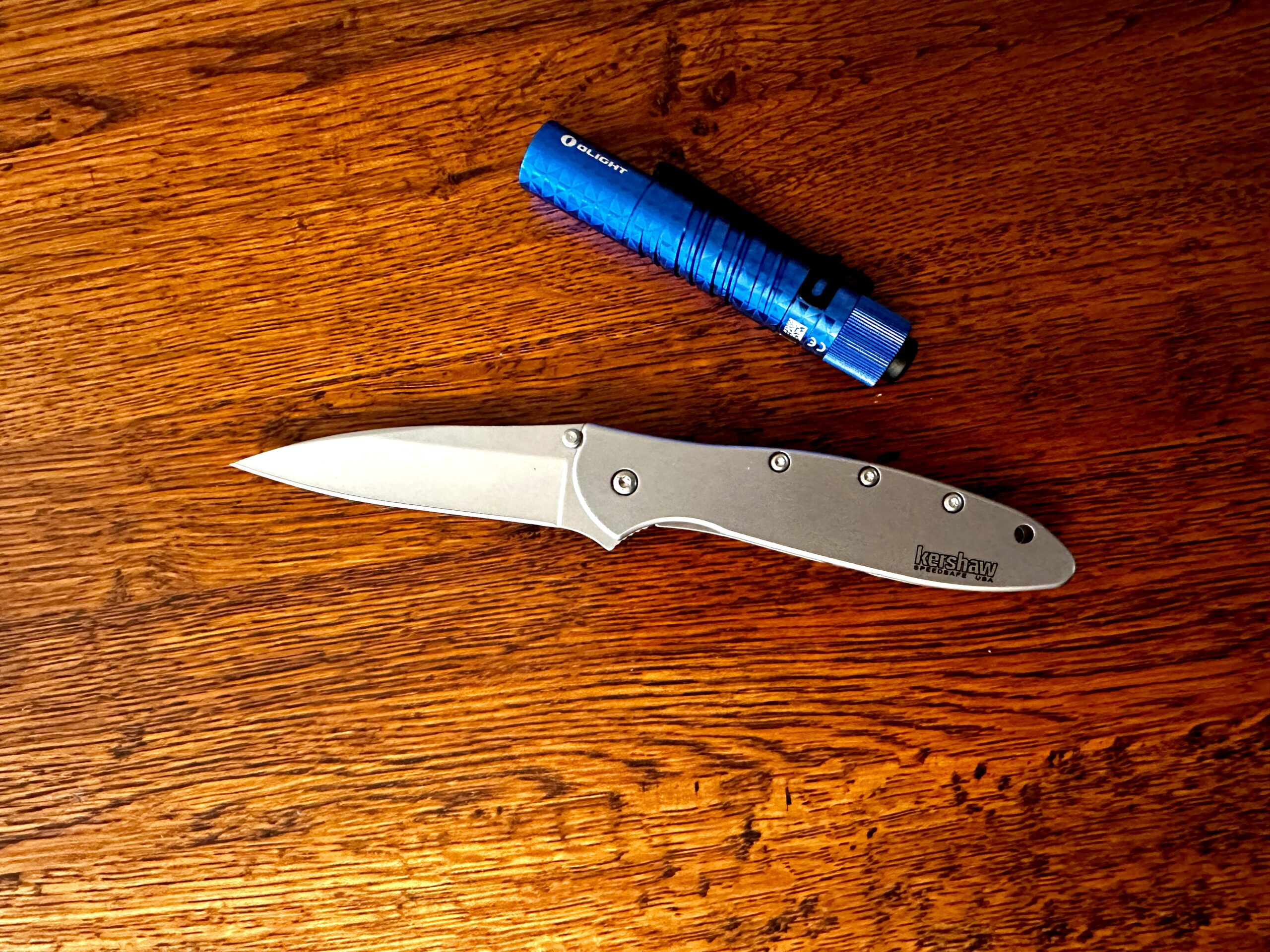 Red Tumbler Knife - Edc at