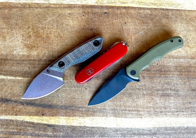 Cyber Monday knife deals