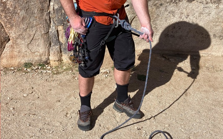  Climber tests the Arc’teryx Konseal Lightweight Pant.