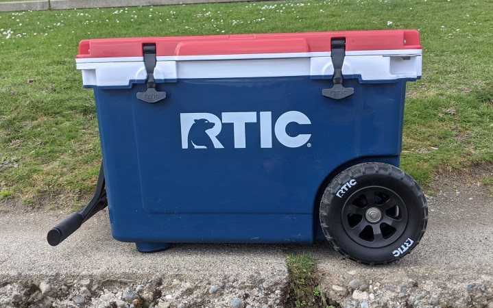  We tested the RTIC 52-QT Ultra-Light Cooler.