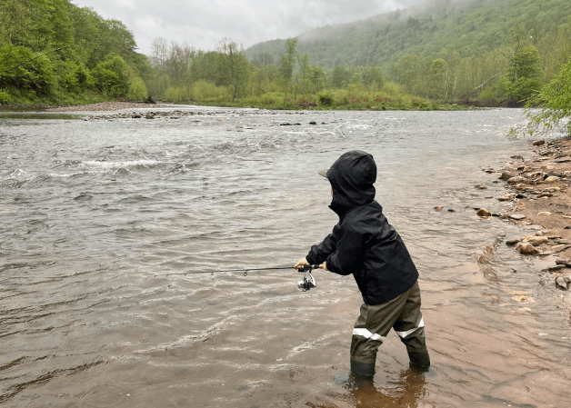 kids wading