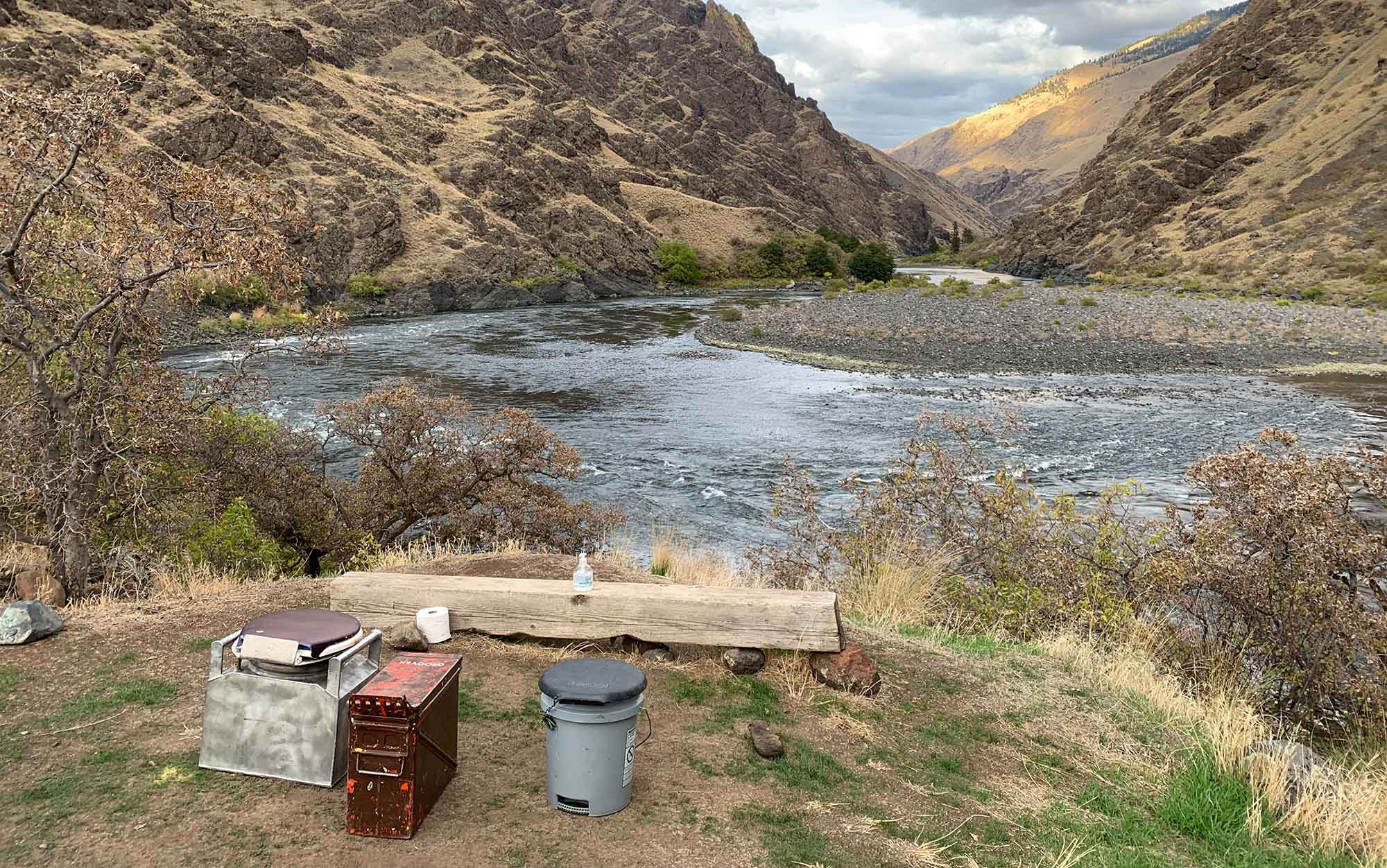 A scenic groover location on the Snake River.