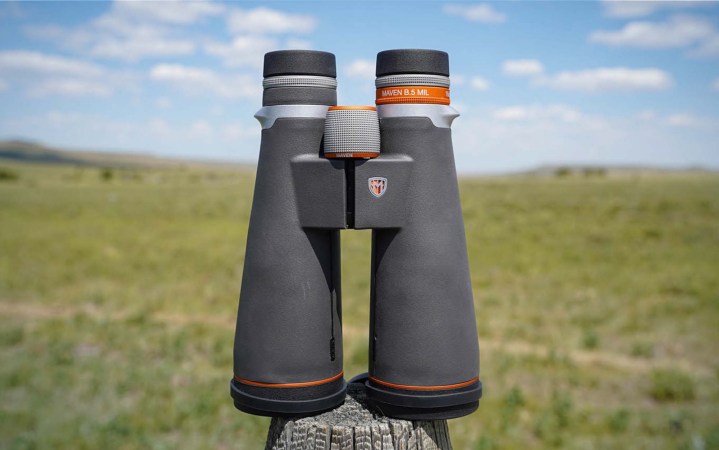  Maven binoculars with reticle