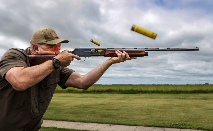 The Browning A5 being unloaded at the skeet range