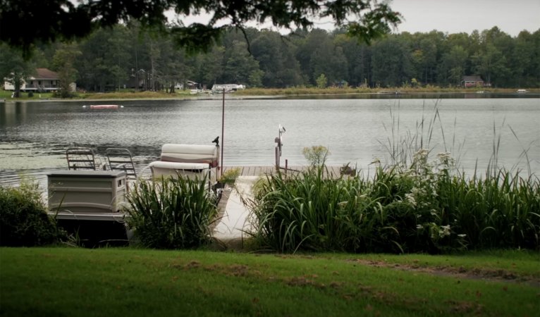 A backyard view of a lake in Pennsylvania.