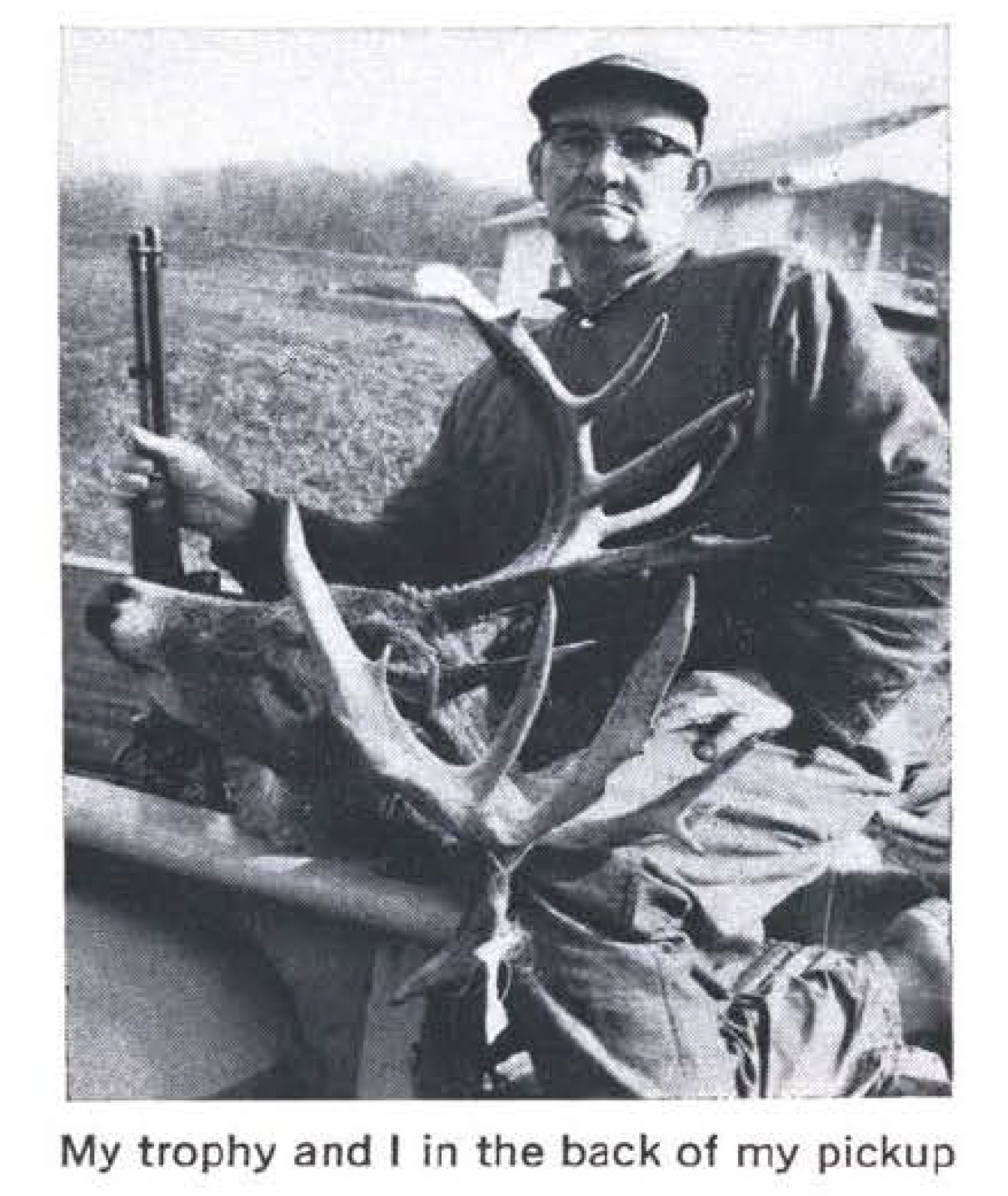 Tennessee hunter Elmer Payne with a giant TN buck.