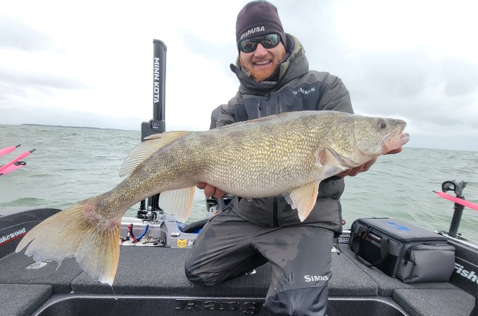 walleye fishing